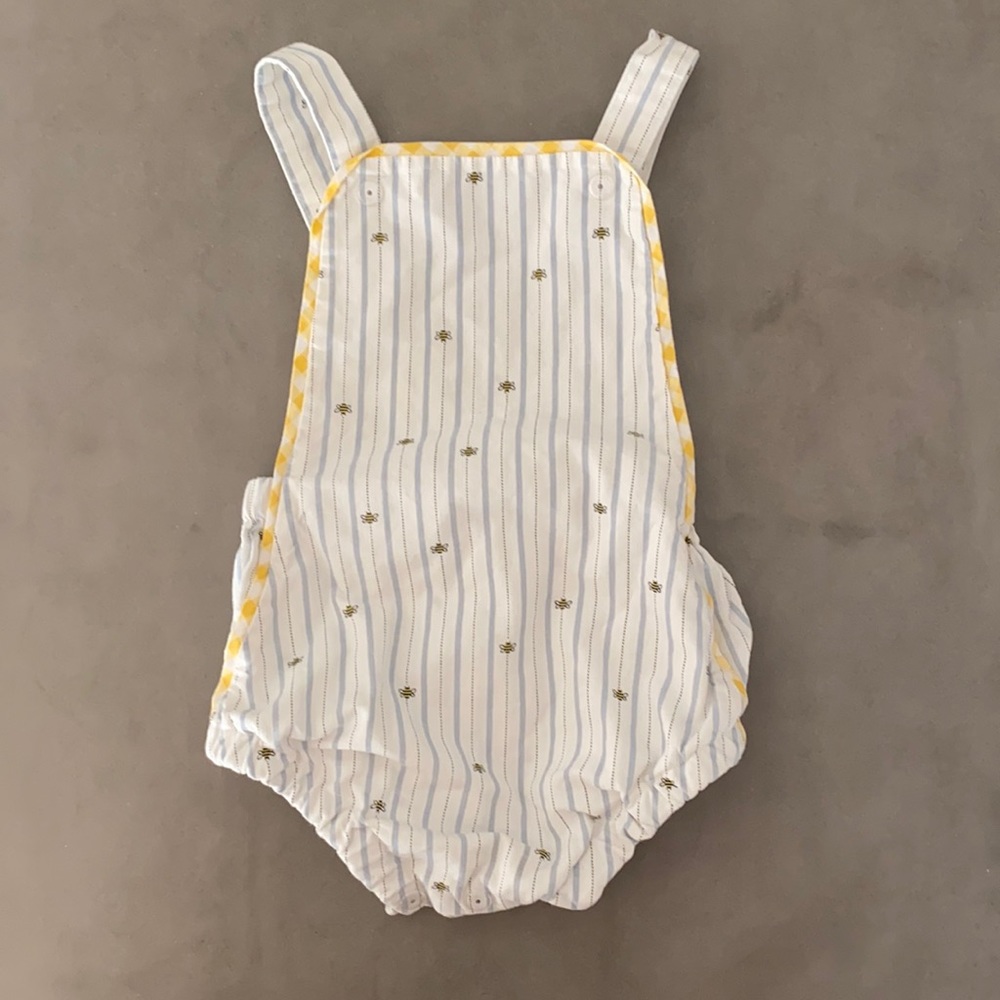 Baby romper bubble bees
